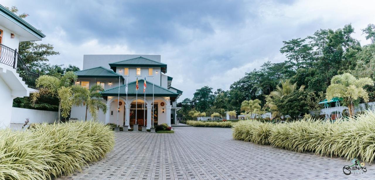 Lakegala Resort Matale Exteriör bild